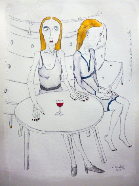 Le Verre De Vin Au Milieu De La Table 001