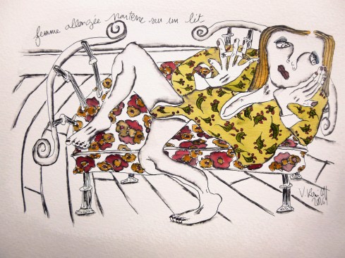 Femme Allongée Parterre Sur Un Lit